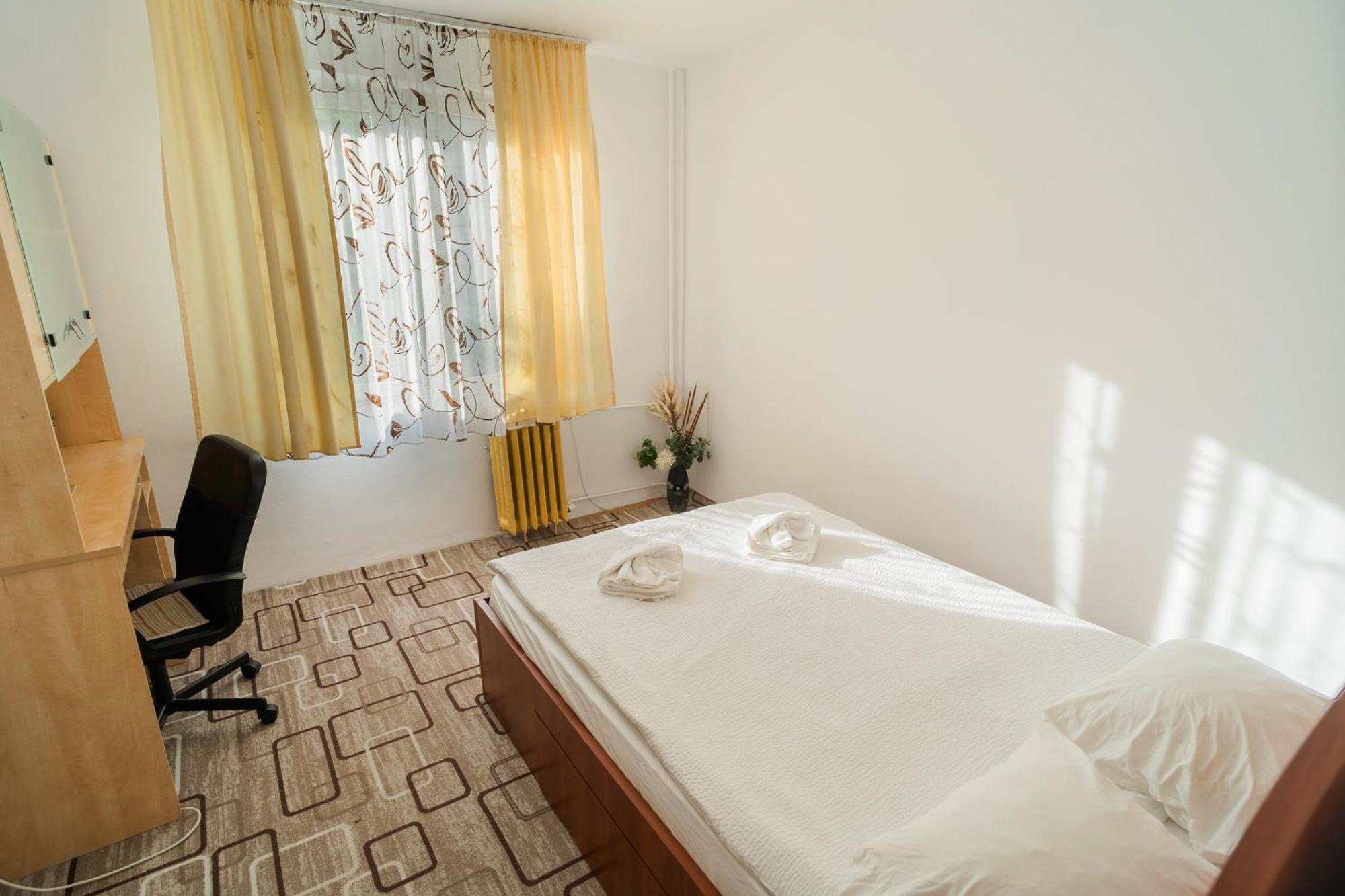 Rustic & Spacious 3Br Apartment Bukarest Exterior foto