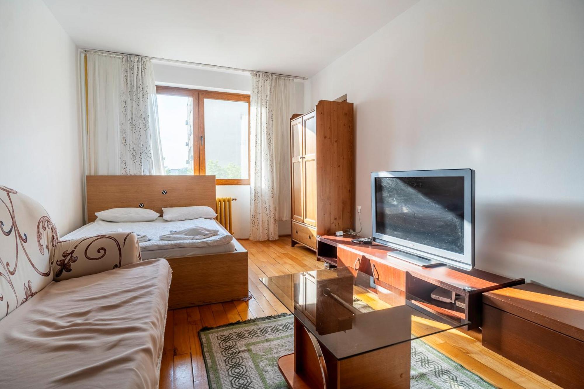 Rustic & Spacious 3Br Apartment Bukarest Exterior foto